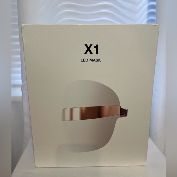 X1 LED MASK - Picture 1 of 4